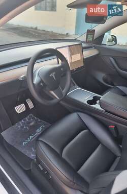 Внедорожник / Кроссовер Tesla Model Y 2022 в 