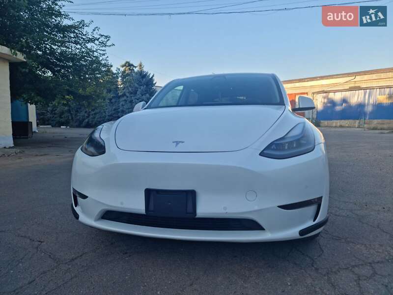 Внедорожник / Кроссовер Tesla Model Y 2022 в 