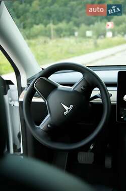 Внедорожник / Кроссовер Tesla Model Y 2020 в 