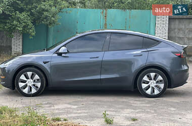 Внедорожник / Кроссовер Tesla Model Y 2023 в 