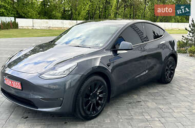 Внедорожник / Кроссовер Tesla Model Y 2021 в 