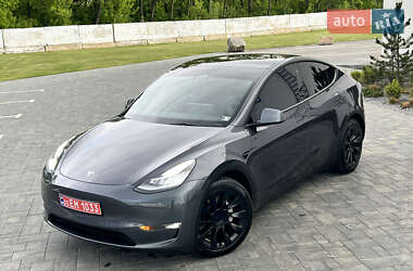 Внедорожник / Кроссовер Tesla Model Y 2021 в 