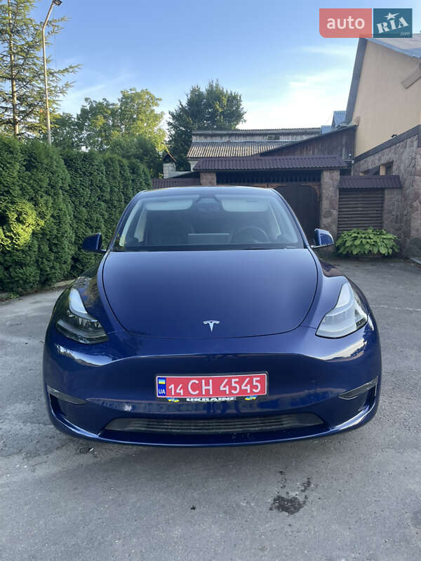 Внедорожник / Кроссовер Tesla Model Y 2023 в Львове