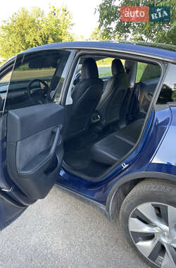 Внедорожник / Кроссовер Tesla Model Y 2023 в 