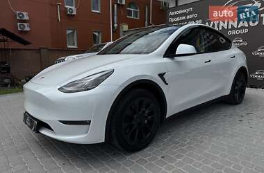 Внедорожник / Кроссовер Tesla Model Y 2024 в 