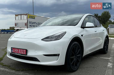 Внедорожник / Кроссовер Tesla Model Y 2024 в 