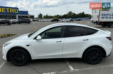 Внедорожник / Кроссовер Tesla Model Y 2024 в 