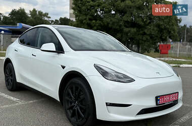 Внедорожник / Кроссовер Tesla Model Y 2024 в 
