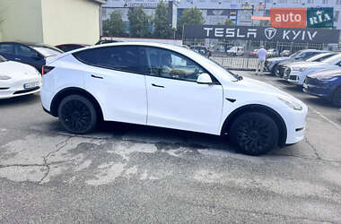 Позашляховик / Кросовер Tesla Model Y 2023 в 