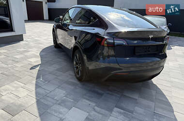 Внедорожник / Кроссовер Tesla Model Y 2024 в 