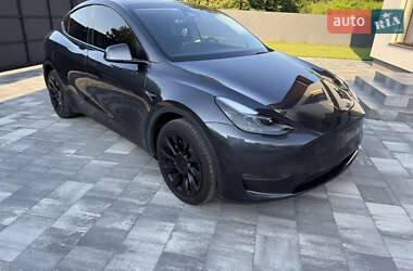 Tesla Model Y 2024 Tesla Model Y 2024