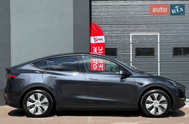 Внедорожник / Кроссовер Tesla Model Y 2024 в 
