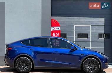 Позашляховик / Кросовер Tesla Model Y 2023 в 