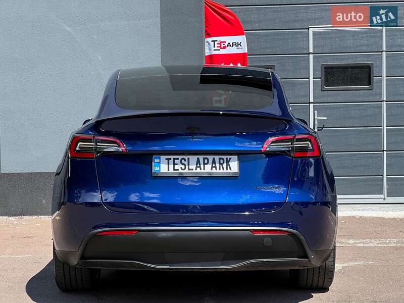 Внедорожник / Кроссовер Tesla Model Y 2023 в Киеве