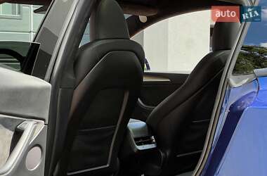 Позашляховик / Кросовер Tesla Model Y 2023 в 