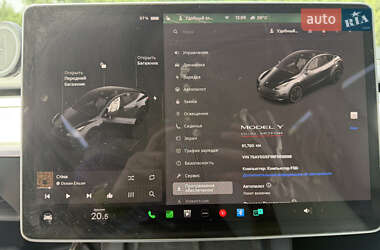 Внедорожник / Кроссовер Tesla Model Y 2022 в Киеве