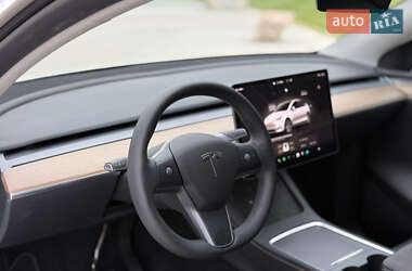 Внедорожник / Кроссовер Tesla Model Y 2023 в 
