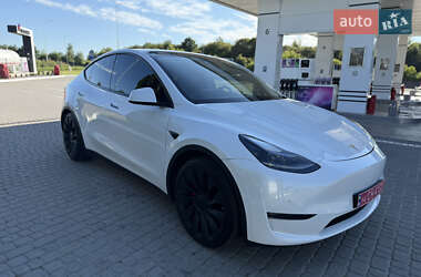 Tesla Model Y 2022