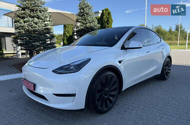 Внедорожник / Кроссовер Tesla Model Y 2022 в 