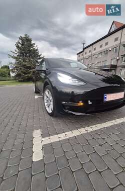 Tesla Model Y 2021
