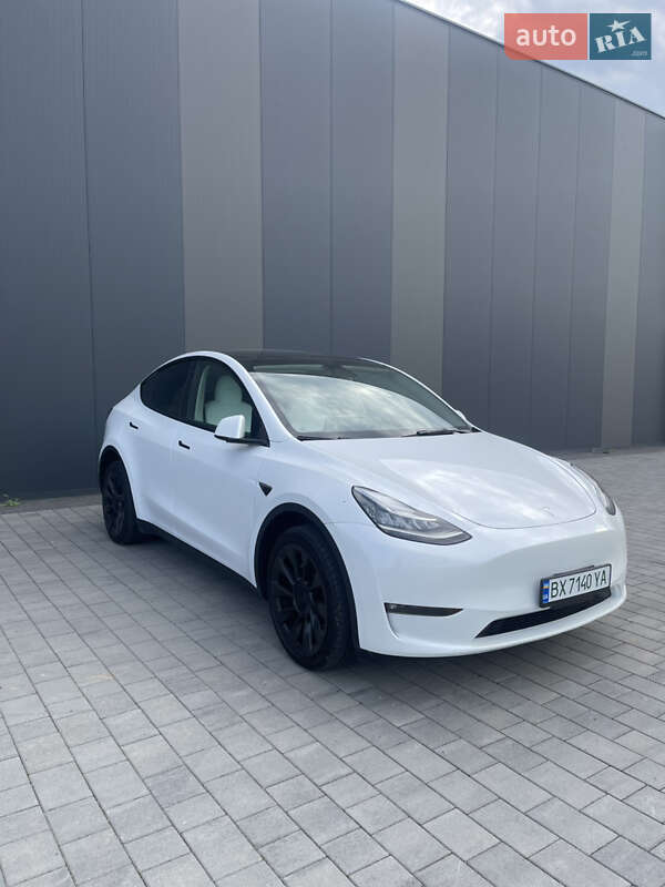 Внедорожник / Кроссовер Tesla Model Y 2022 в 