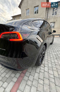 Внедорожник / Кроссовер Tesla Model Y 2021 в 
