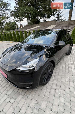 Внедорожник / Кроссовер Tesla Model Y 2021 в 