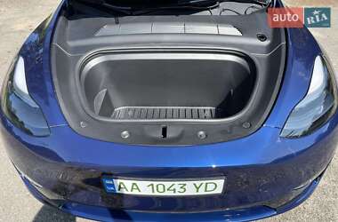 Внедорожник / Кроссовер Tesla Model Y 2024 в 