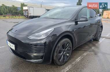 Внедорожник / Кроссовер Tesla Model Y 2024 в Киеве