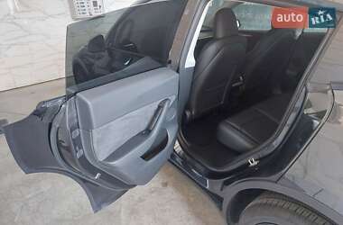 Внедорожник / Кроссовер Tesla Model Y 2024 в 