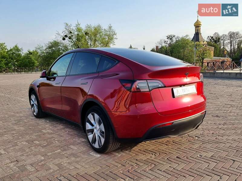 Позашляховик / Кросовер Tesla Model Y 2024 в Харкові