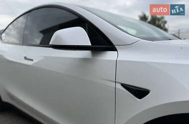 Внедорожник / Кроссовер Tesla Model Y 2021 в 