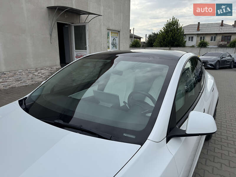 Внедорожник / Кроссовер Tesla Model Y 2021 в Луцке