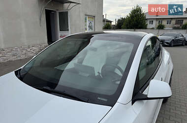 Внедорожник / Кроссовер Tesla Model Y 2021 в 