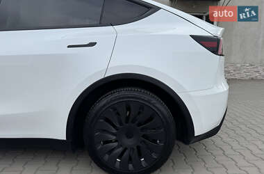 Внедорожник / Кроссовер Tesla Model Y 2021 в 