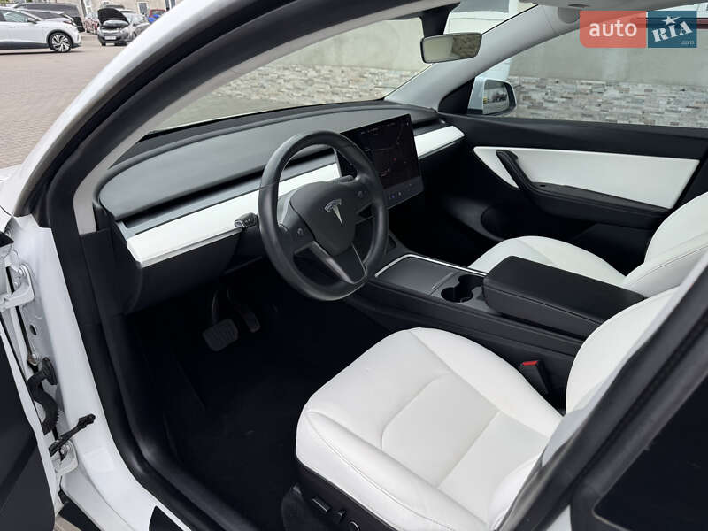 Внедорожник / Кроссовер Tesla Model Y 2021 в Луцке