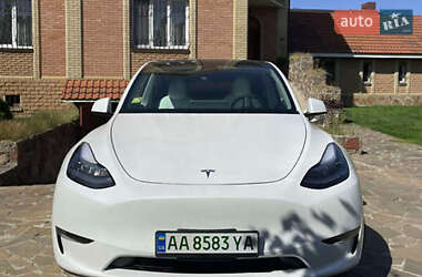 Tesla Model Y 2021