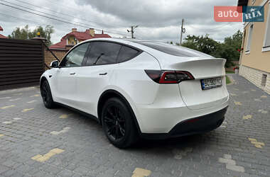 Внедорожник / Кроссовер Tesla Model Y 2020 в 