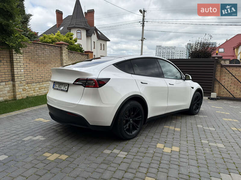 Внедорожник / Кроссовер Tesla Model Y 2020 в Львове