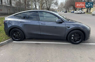 Внедорожник / Кроссовер Tesla Model Y 2023 в 