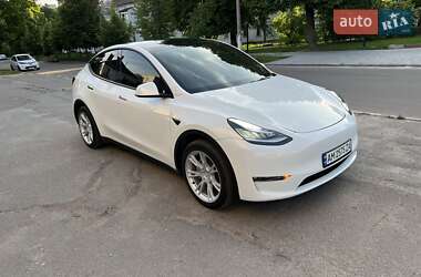 Внедорожник / Кроссовер Tesla Model Y 2023 в 