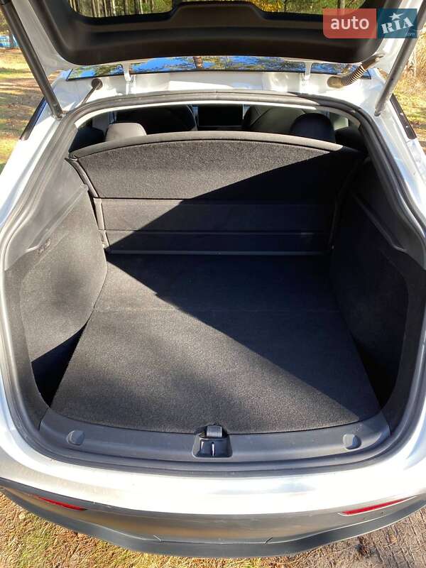 Внедорожник / Кроссовер Tesla Model Y 2023 в Житомире