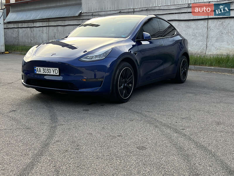 Внедорожник / Кроссовер Tesla Model Y 2020 в Киеве