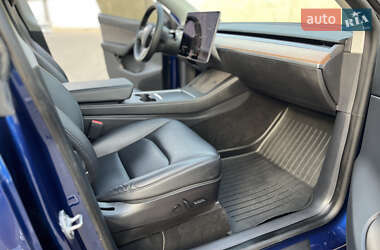 Внедорожник / Кроссовер Tesla Model Y 2020 в 