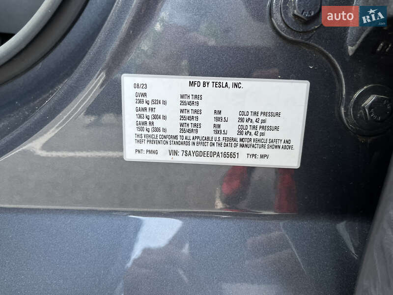 Внедорожник / Кроссовер Tesla Model Y 2023 в Львове