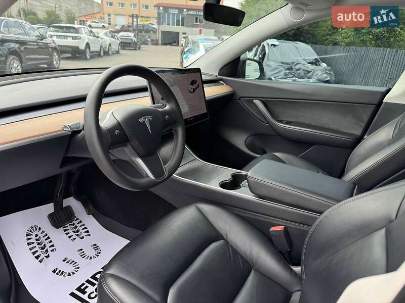 Внедорожник / Кроссовер Tesla Model Y 2020 в Луцке