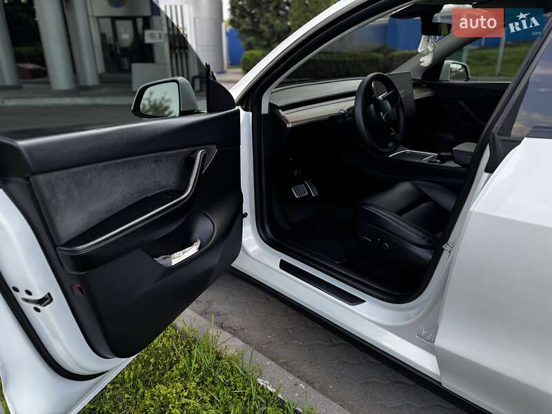 Позашляховик / Кросовер Tesla Model Y 2022 в Жмеринці