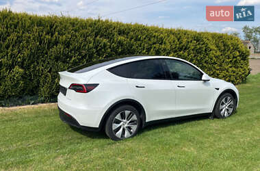 Внедорожник / Кроссовер Tesla Model Y 2022 в 
