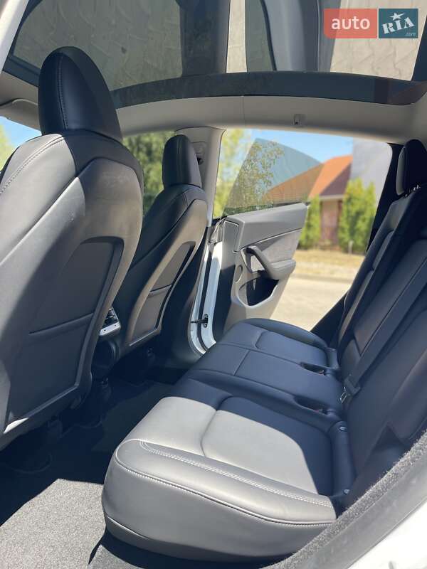 Внедорожник / Кроссовер Tesla Model Y 2023 в Одессе