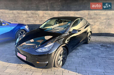 Внедорожник / Кроссовер Tesla Model Y 2024 в 